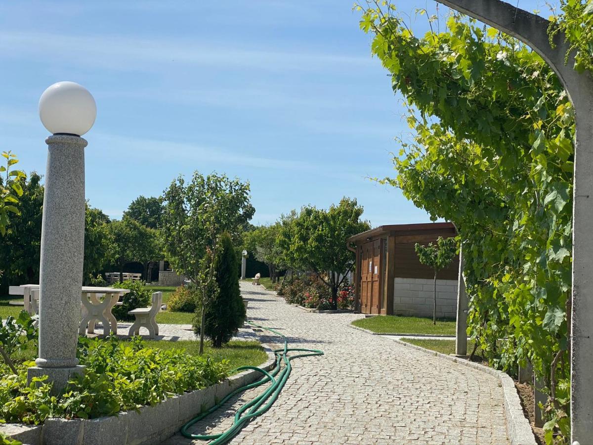 Gites Des Sablons Châtillon-sur-Marne Esterno foto